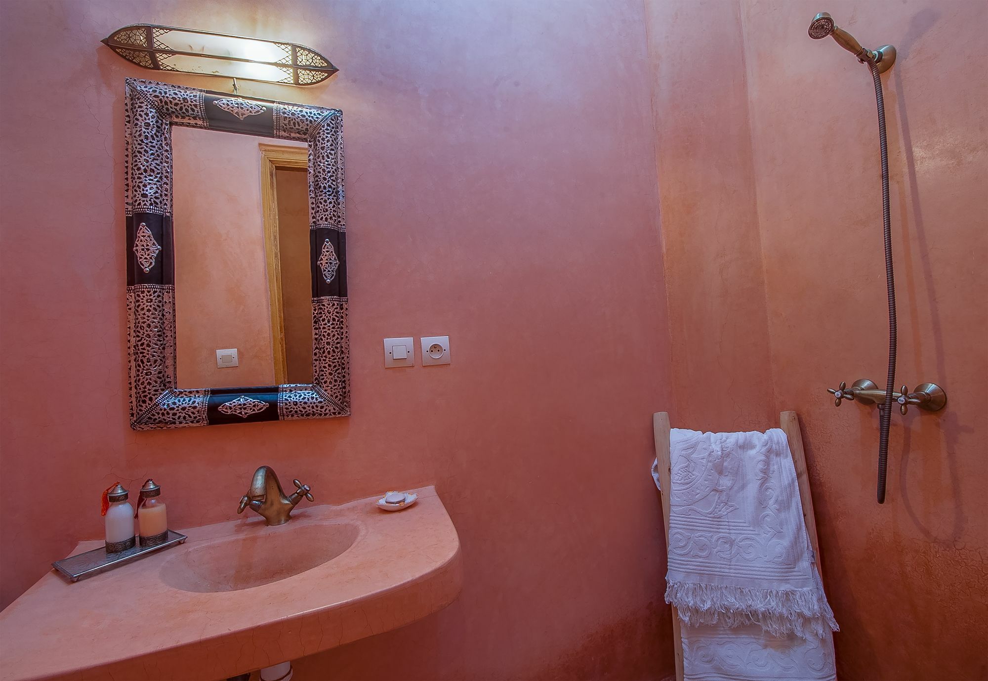Riad Lakouas Marrakesh Exterior photo
